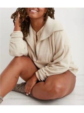 Aerie Cream 1/4 Quarter Zip Ribbed Collar Sweatshirt Size Medium